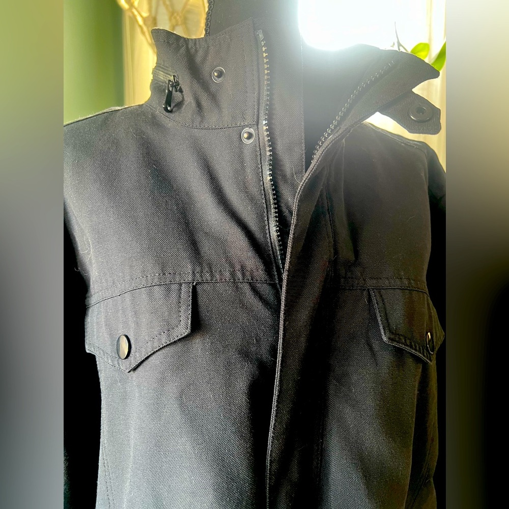 Men’s XL Kenneth Cole jacket.